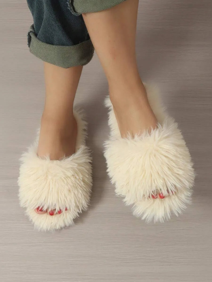 Ladies' Fashionable Leopard Print Fuzzy Bedroom Slippers, Beige