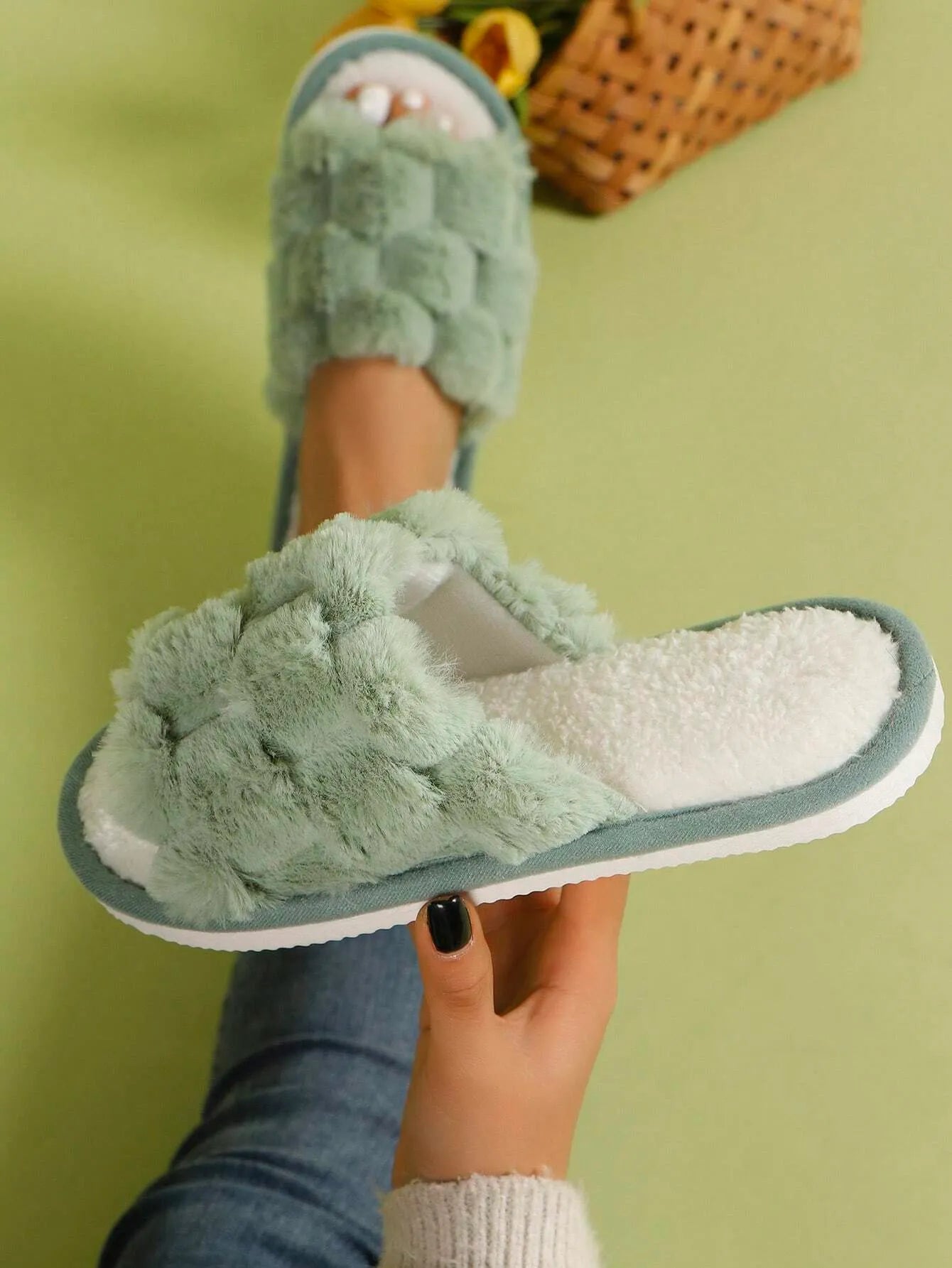 Women’s Furry House Slippers, Breathable Open-Toe Slip-On, Suitable for All Seasons