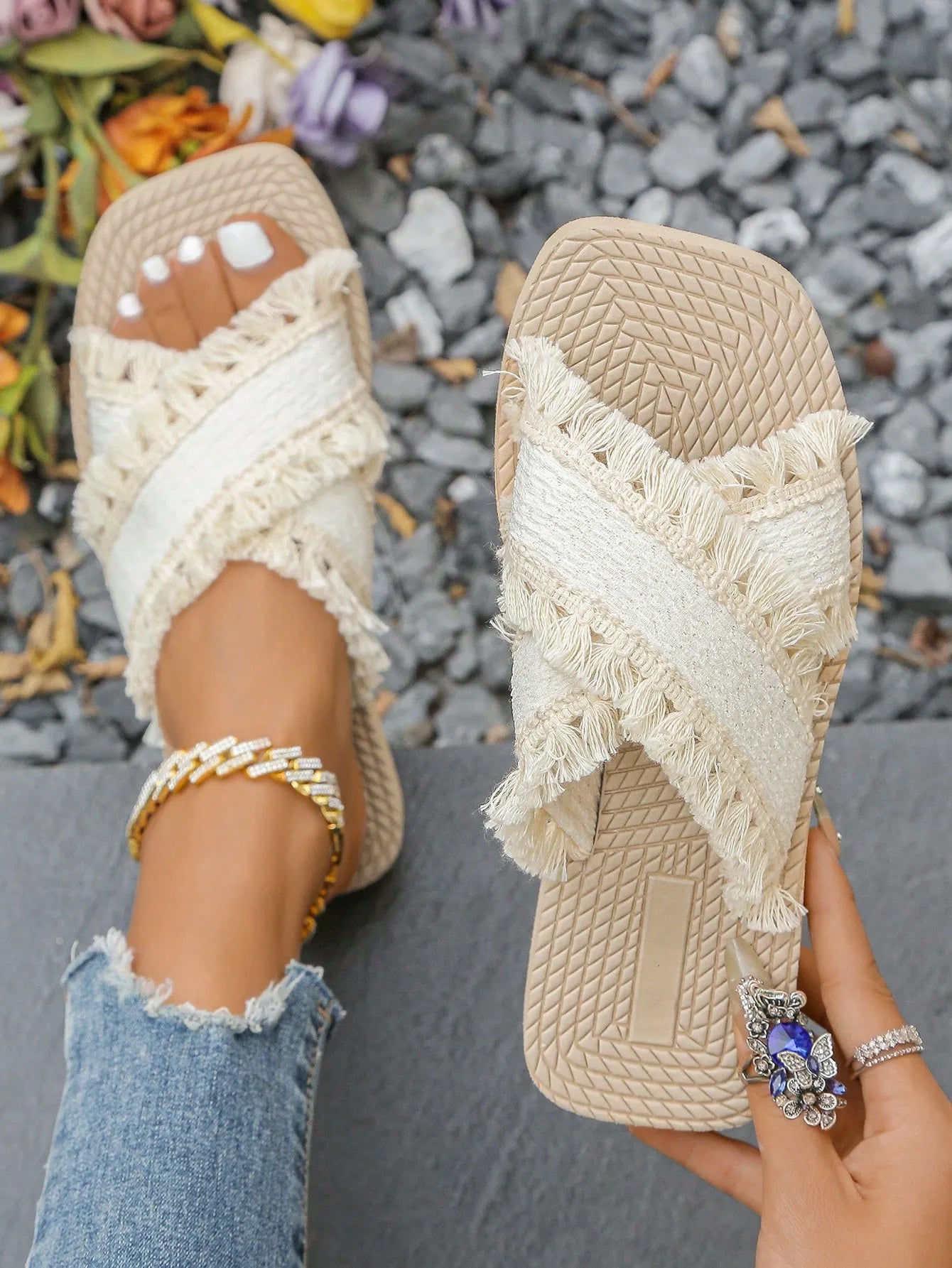 Fashion Elegant Minimalist Design, Retro Style, Classic One-Piece Outdoor Beach Anti-Slip Sandals, Spring/Summer